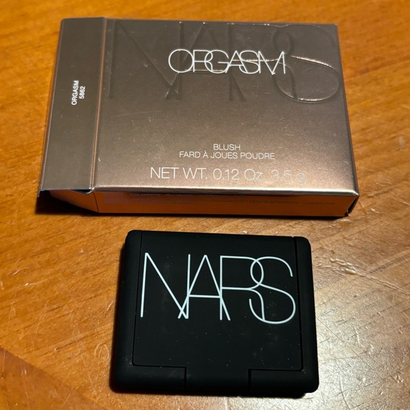 NARS Orgasm Blush - Picture 3 of 16